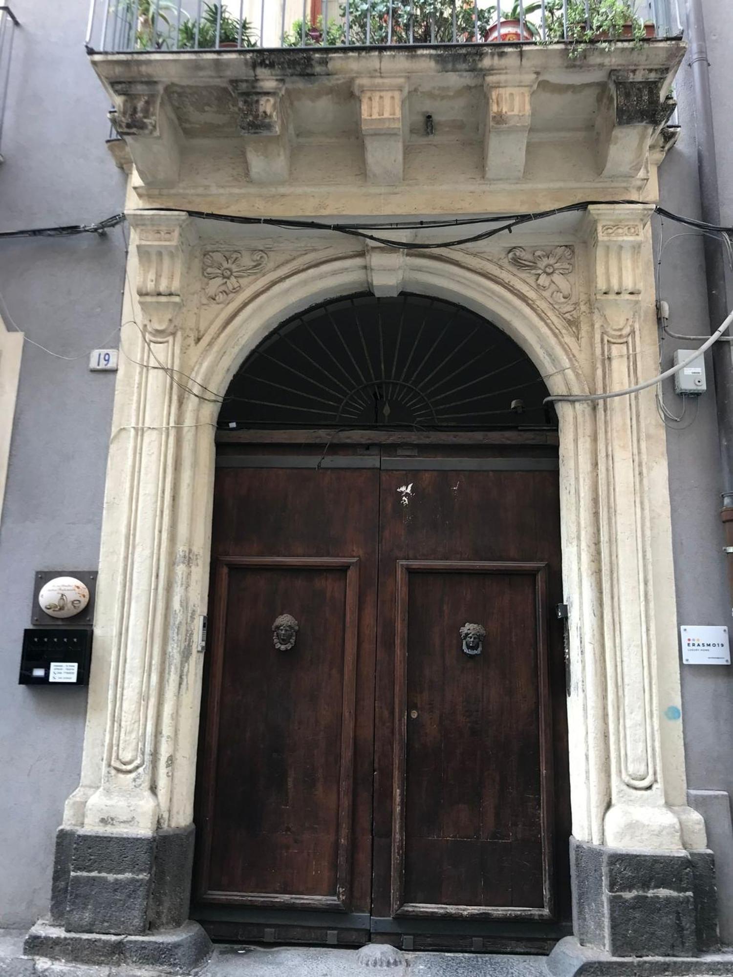 Erasmo 19 Luxury Home Catania Bagian luar foto